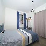 Jolie Au Calme A Bed & Breakfast