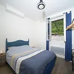 Jolie Au Calme A Bed & Breakfast 2*