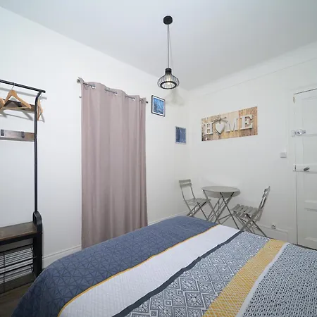 ベッド・アンド・ブレックファスト Jolie Au Calme A