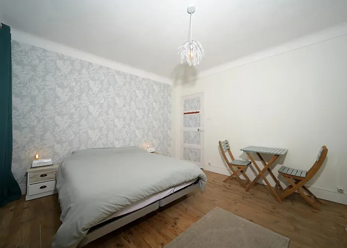 Jolie Au Calme A Auzat